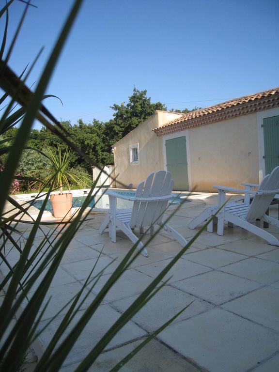 Le Clos Olives Comps  الغرفة الصورة