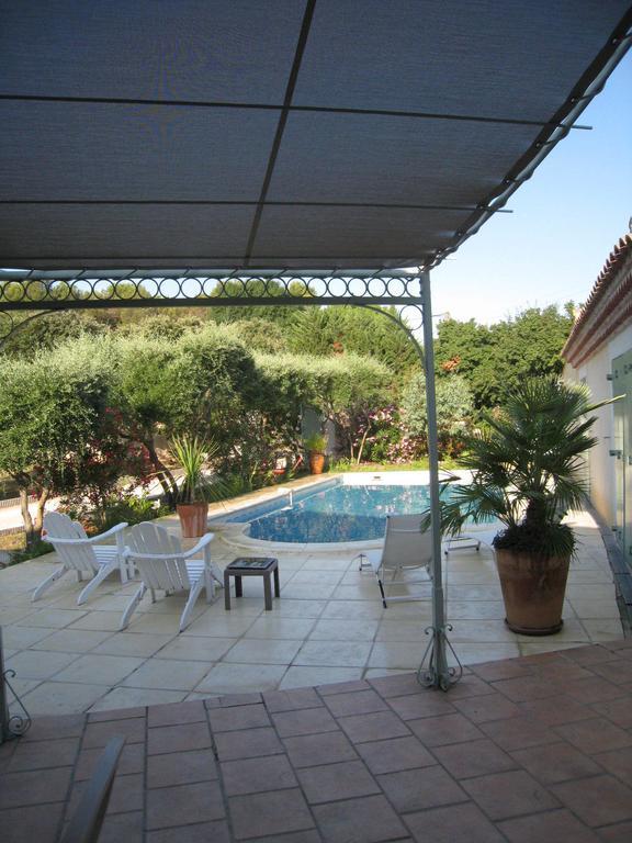 Le Clos Olives Comps  الغرفة الصورة